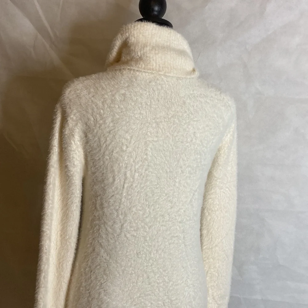 Banana Republic Sweater eyelash cowl neck bodycon creamy white XS - Picture 6 of 9